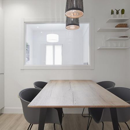 Always Easy I Chillida Apartment Сан Себастиан Екстериор снимка